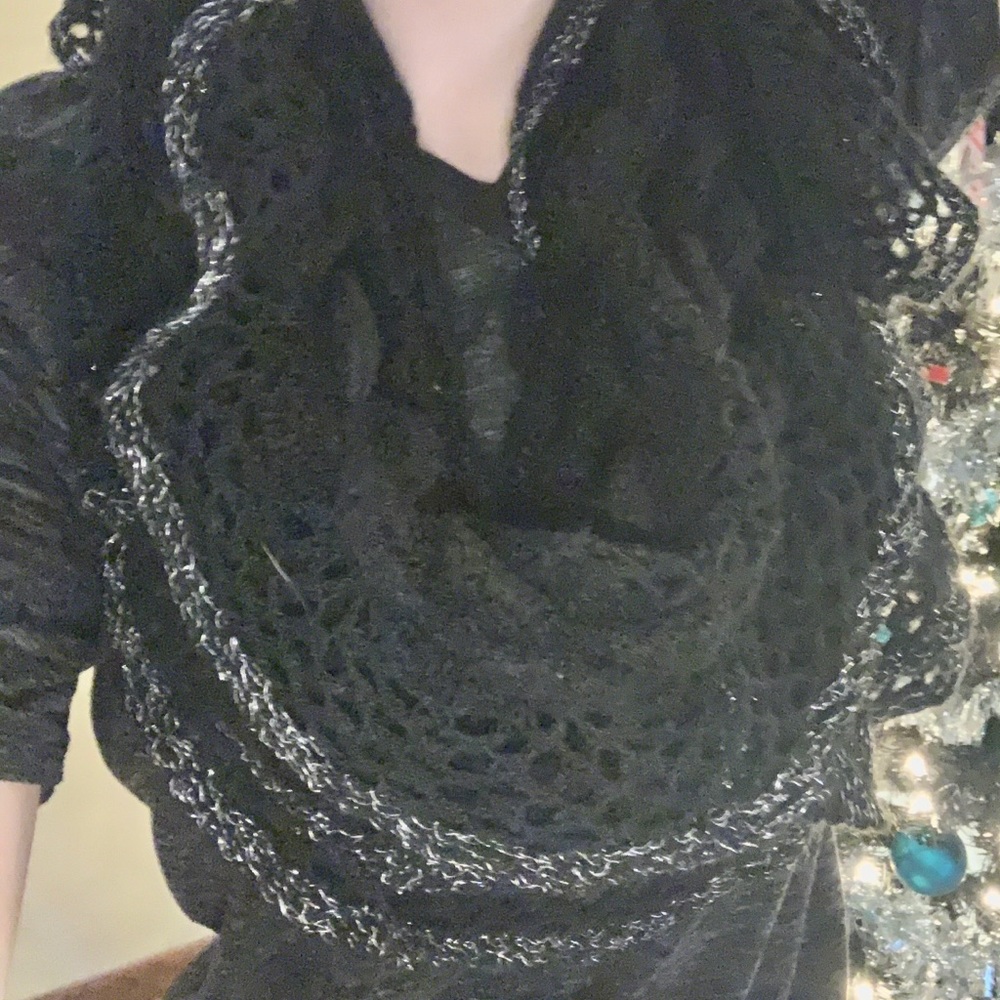 Scarf bundle - Picture 3 of 11